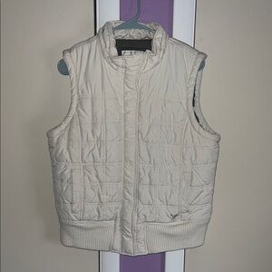 American Eagle OutfittersCream Quilted Vest